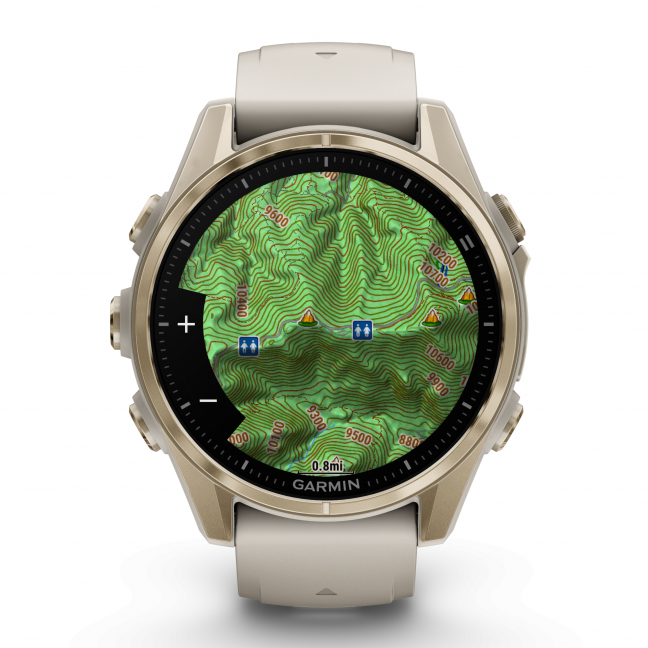 Garmin fenix 8 – 43 mm, AMOLED Sapphire, Šviesaus aukso ir rūko pilkos / tamsios smiltainio spalvos silikoninis dirželis 16