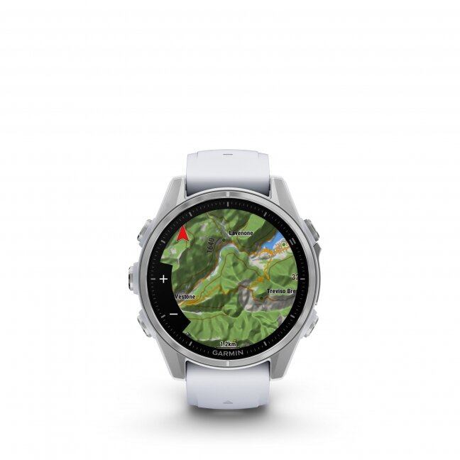 Garmin fenix 8 – 43 mm, AMOLED Sidabrinis su baltojo akmens spalvos silikoniniu dirželiu 18