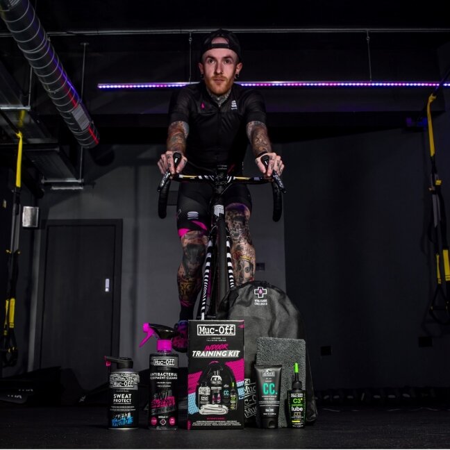 MUC-OFF Indoor Training Kit 2